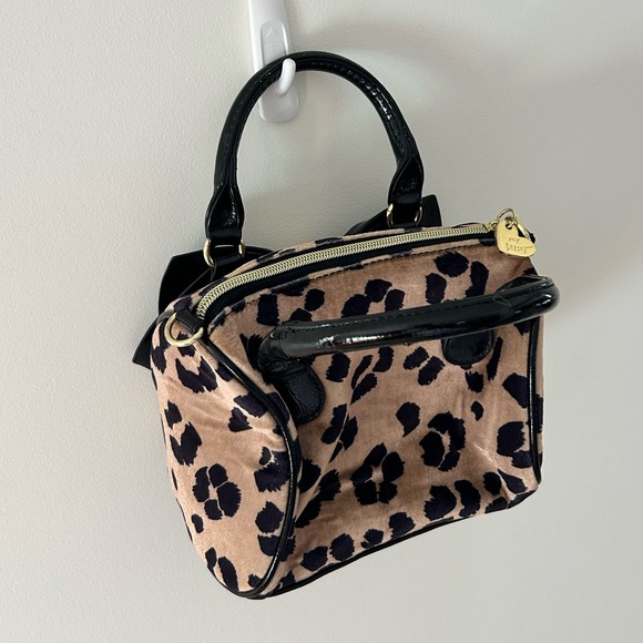 Betsy Johnson Leopard Print purse - Picture 2 of 7